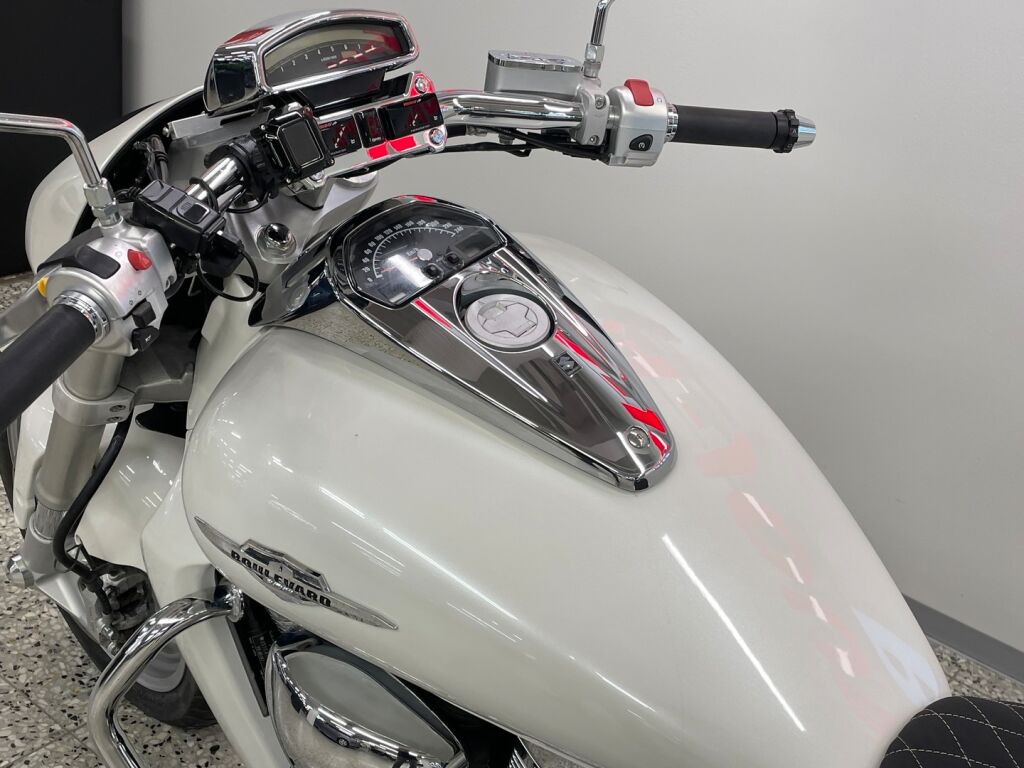 Suzuki INTRUDER 2007 9