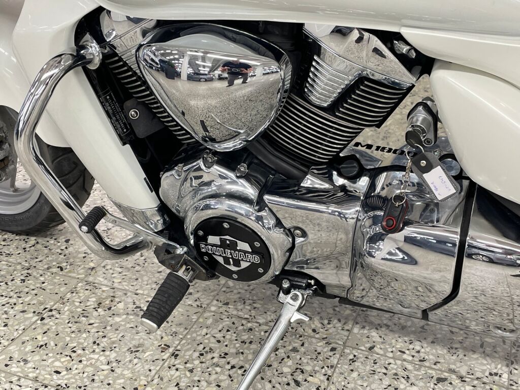 Suzuki INTRUDER 2007 9
