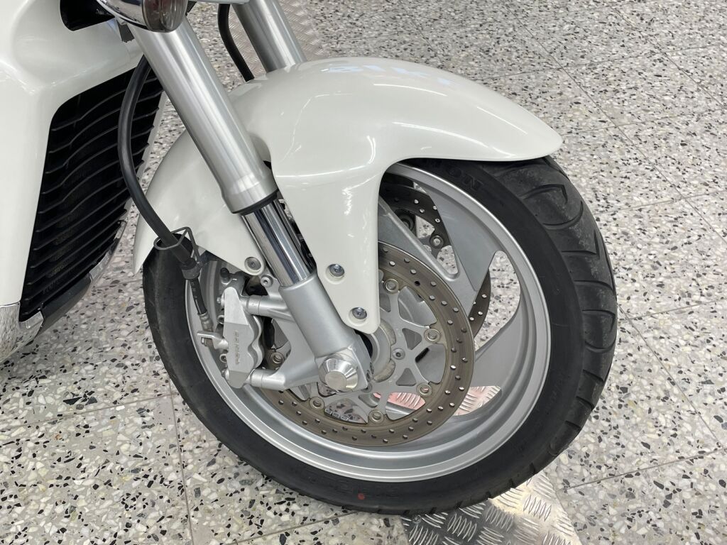 Suzuki INTRUDER 2007 9