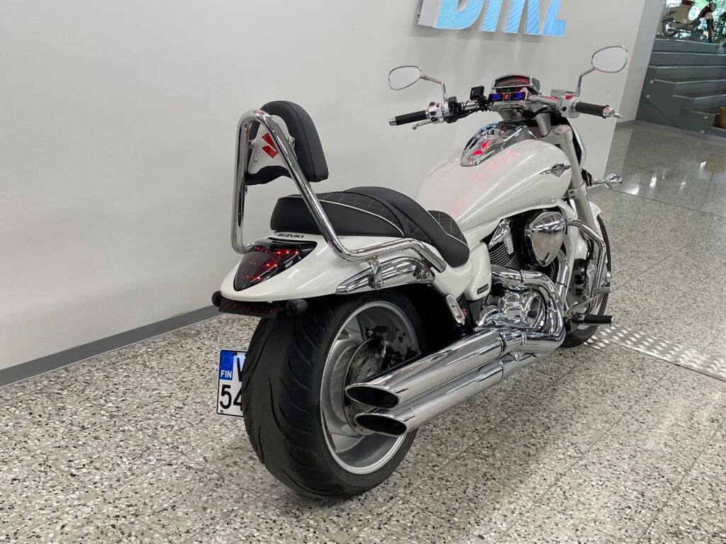 Suzuki INTRUDER 2007 9