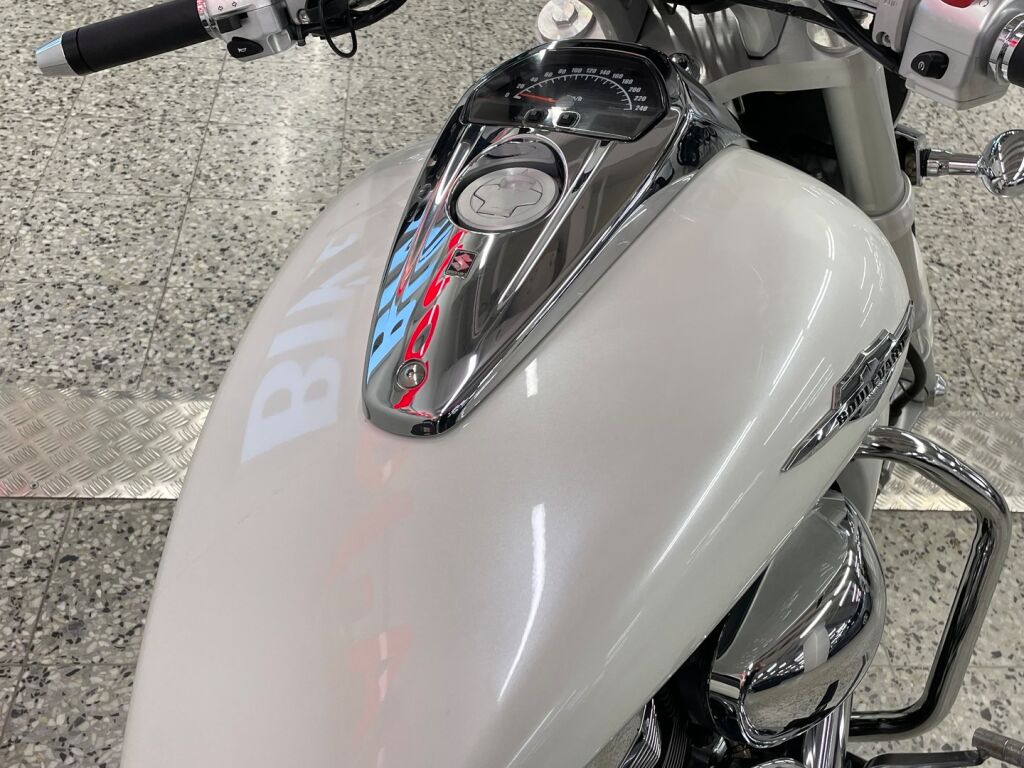 Suzuki INTRUDER 2007 9