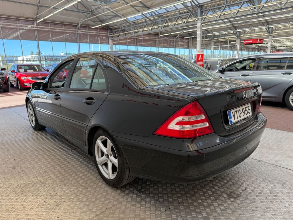 Mercedes-Benz C 2004 Musta