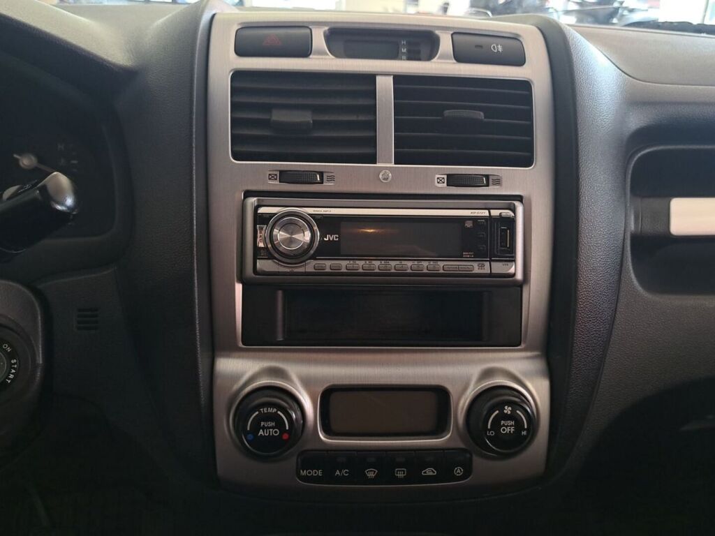 Kia Sportage 2006 Ruskea (beige)