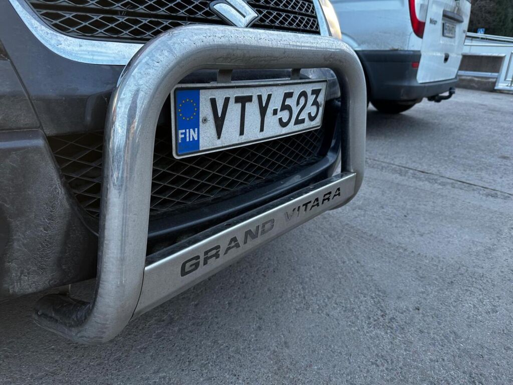 Suzuki Grand Vitara 2009 Musta