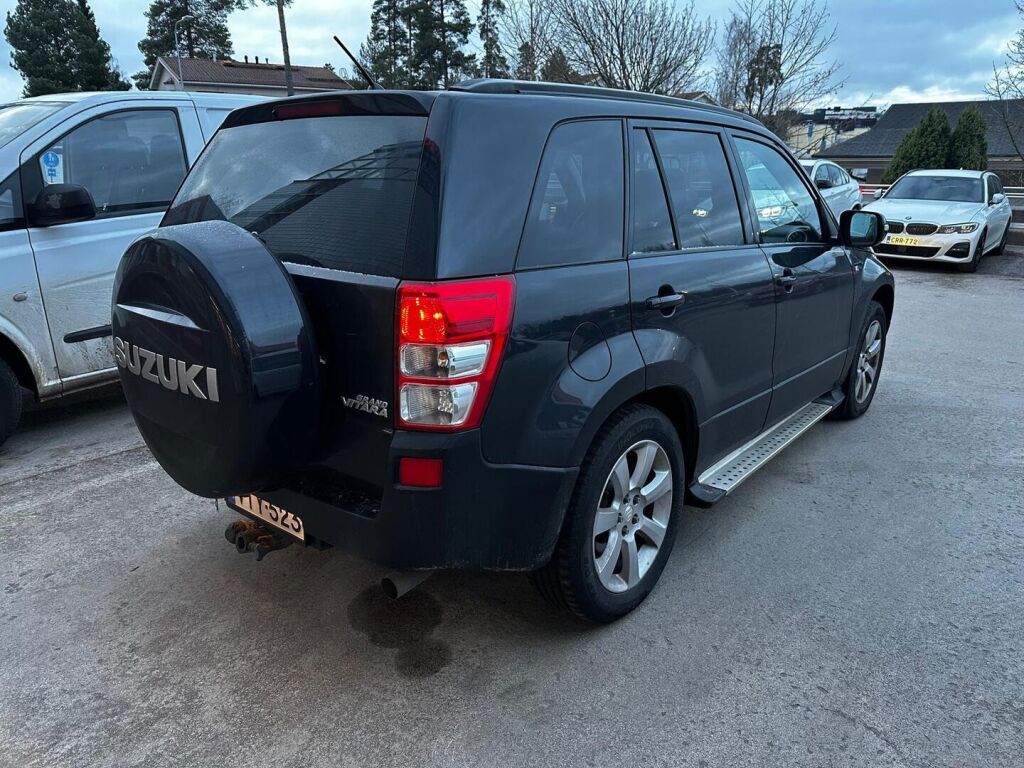 Suzuki Grand Vitara 2009 Musta