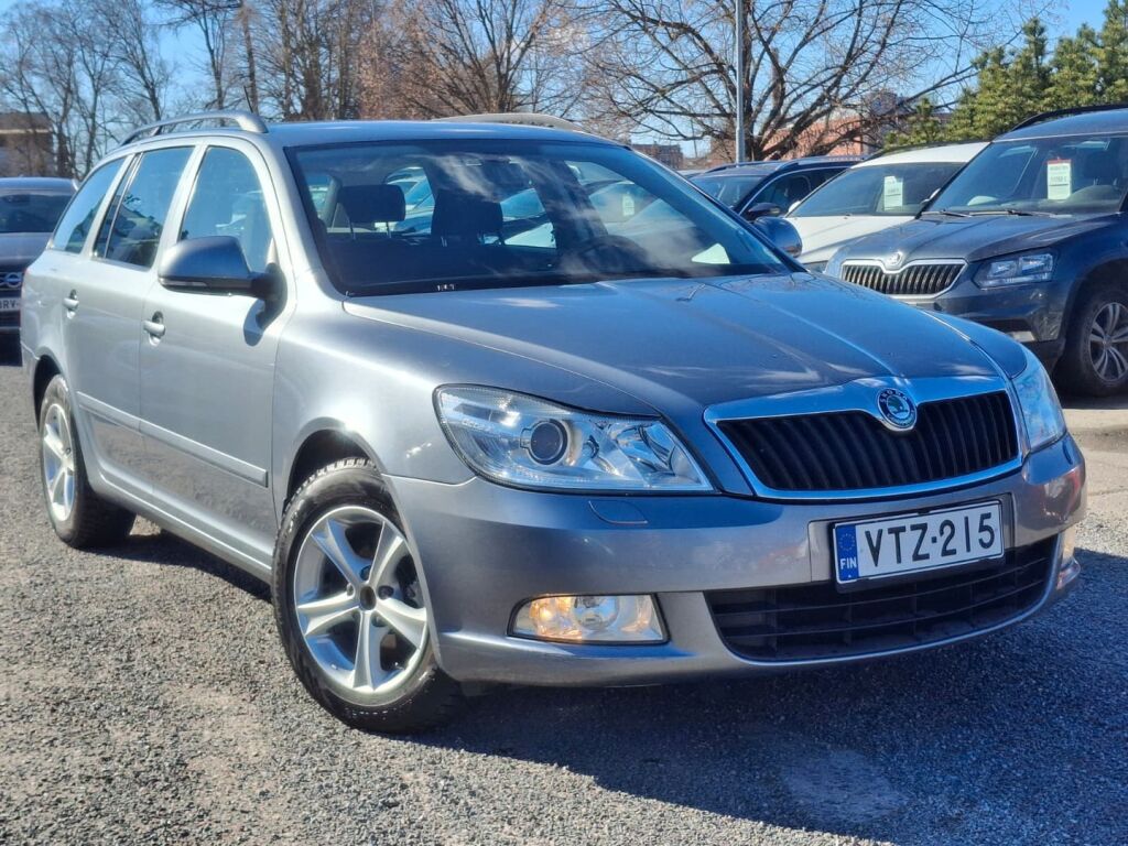 Skoda Octavia 2012 Hopea