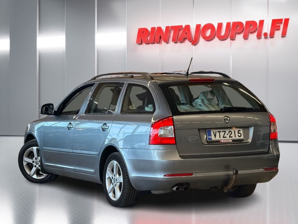 Skoda Octavia 2012 Hopea