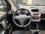 Peugeot 107 2013 Musta