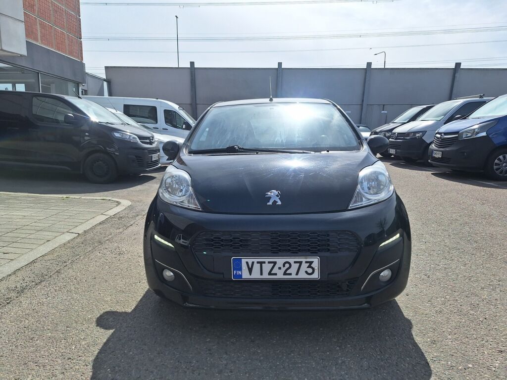 Peugeot 107 2013 Musta
