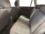 Volkswagen Golf 2012 Musta