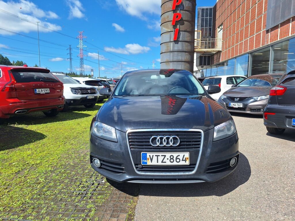 Audi A3 2012 Musta