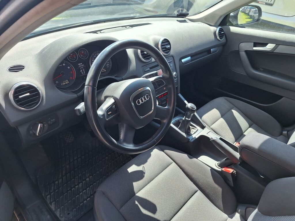 Audi A3 2012 Musta