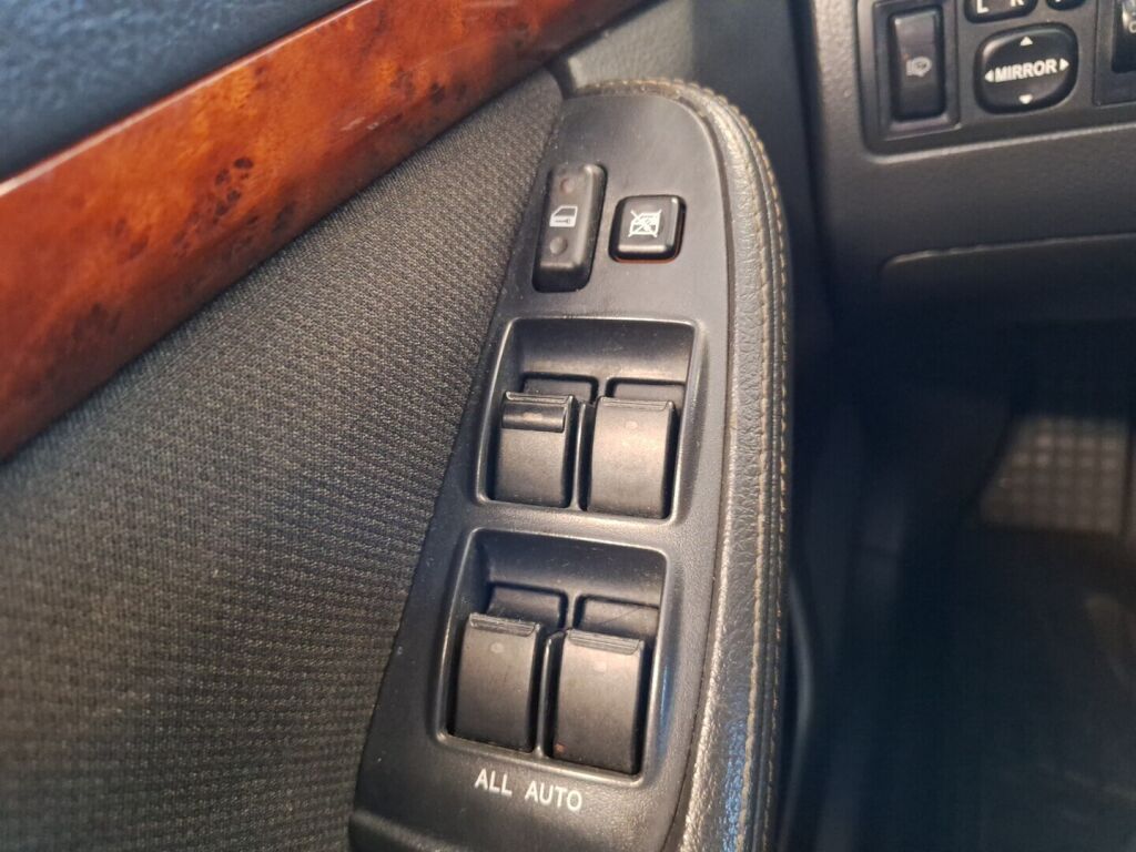 Toyota Avensis 2005 Vihreä