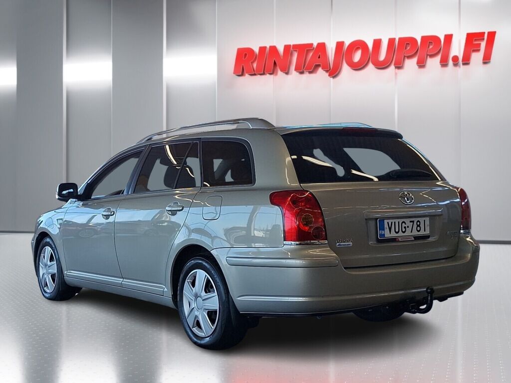 Toyota Avensis 2005 Vihreä