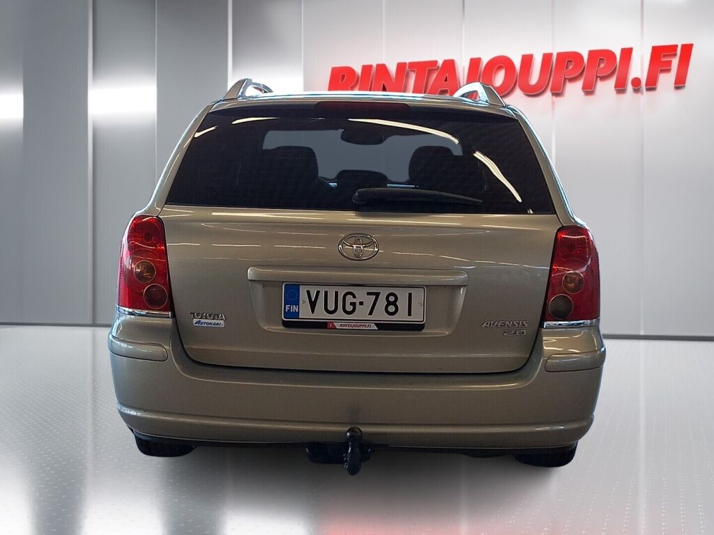 Toyota Avensis 2005 Vihreä