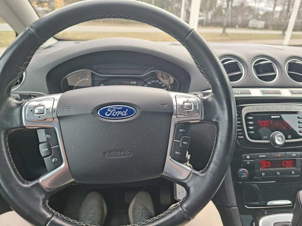 Ford S-Max 2012 Ruskea (beige)