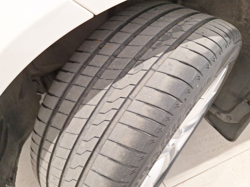 Mercedes-Benz C 2012 Valkoinen