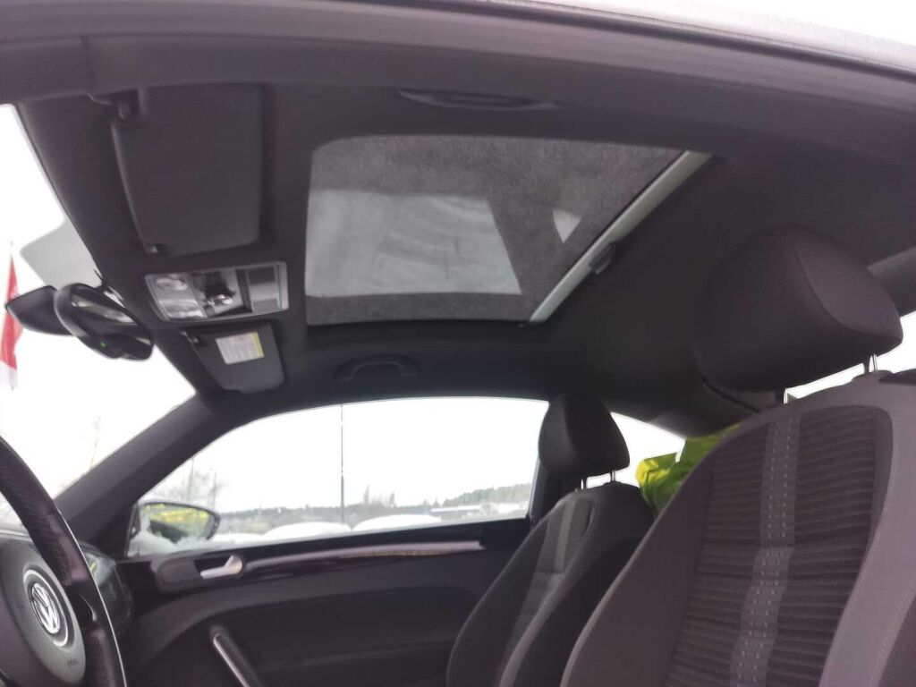 Volkswagen Beetle 2013 Harmaa