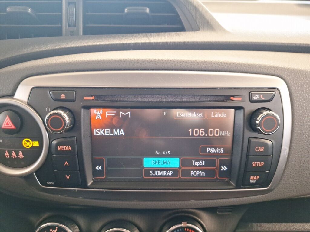 Toyota Yaris 2012 Punainen