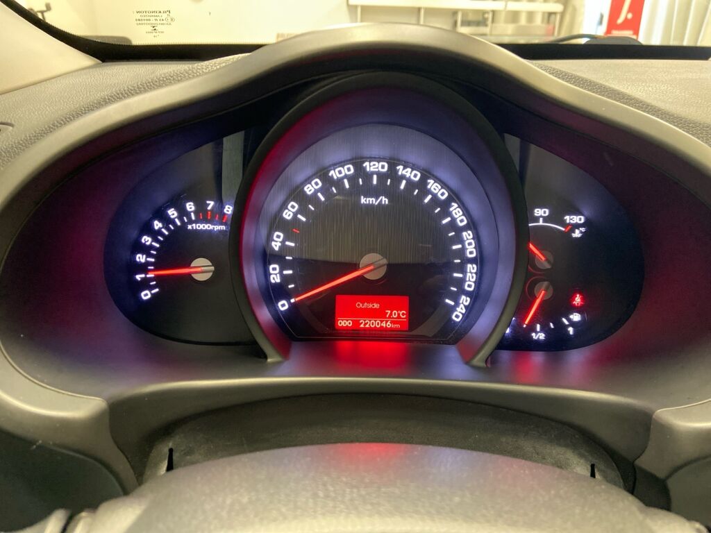 Kia Sportage 2012 Ruskea (beige)