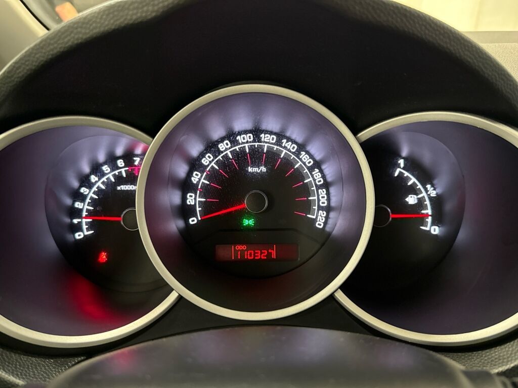 Kia Venga 2013 Valkoinen