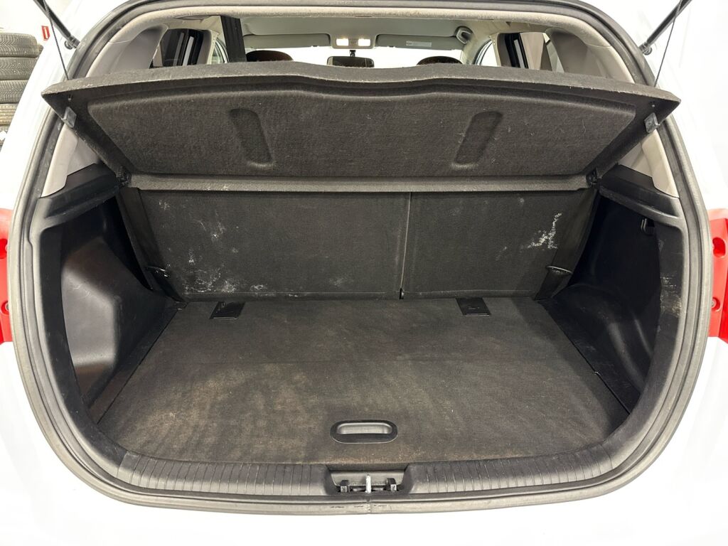 Kia Venga 2013 Valkoinen