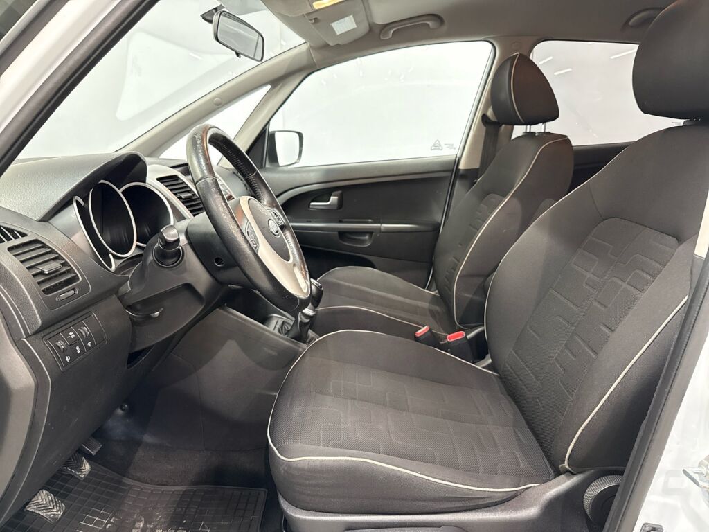 Kia Venga 2013 Valkoinen