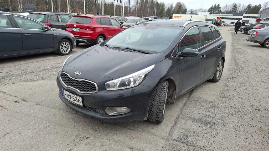 Kia Ceed 2012 Musta