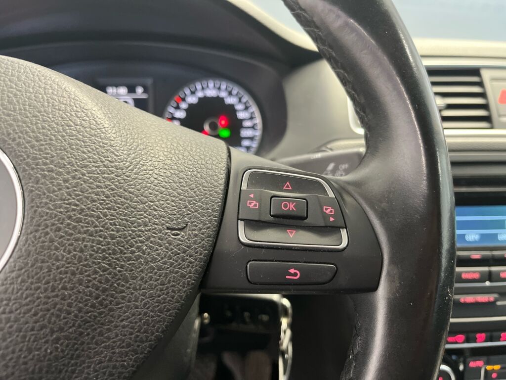 Volkswagen Jetta 2012 Harmaa
