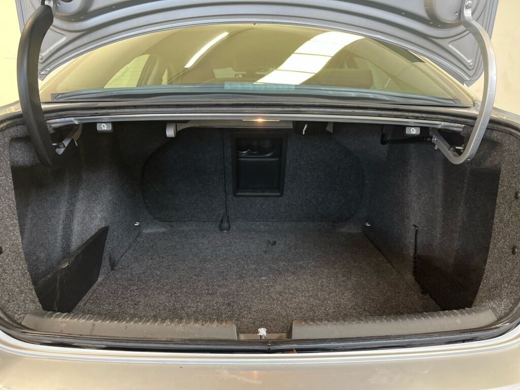 Volkswagen Jetta 2012 Harmaa