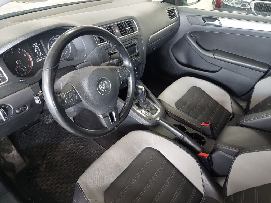Volkswagen Jetta 2012 Harmaa