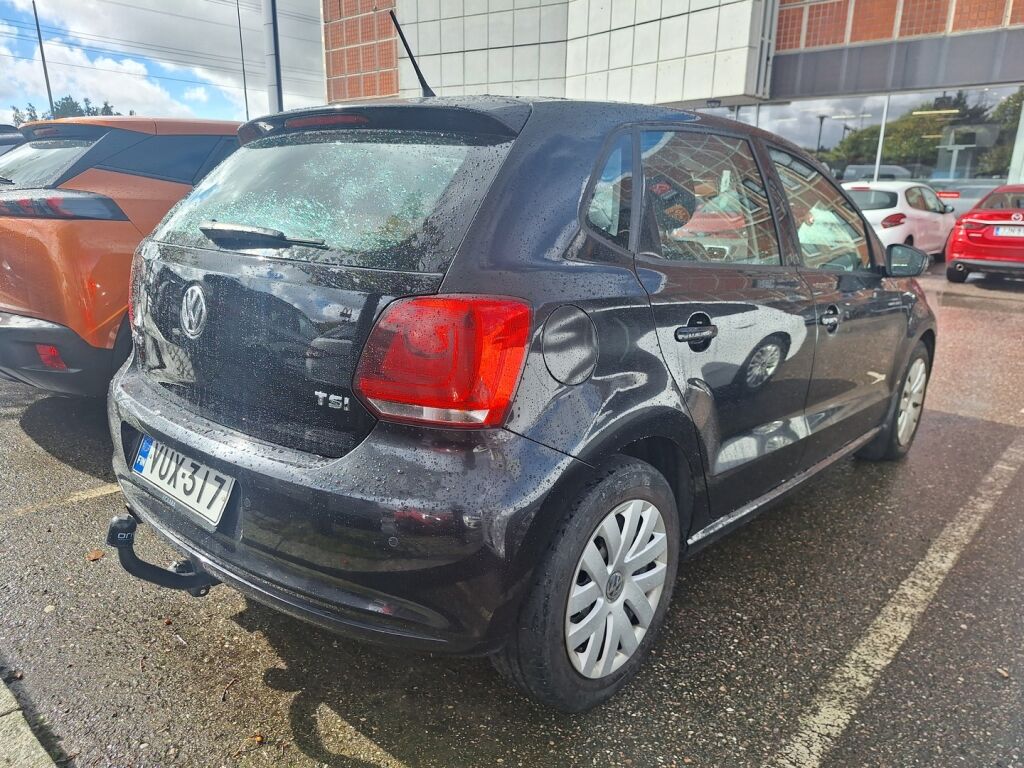 Volkswagen Polo 2012 Musta
