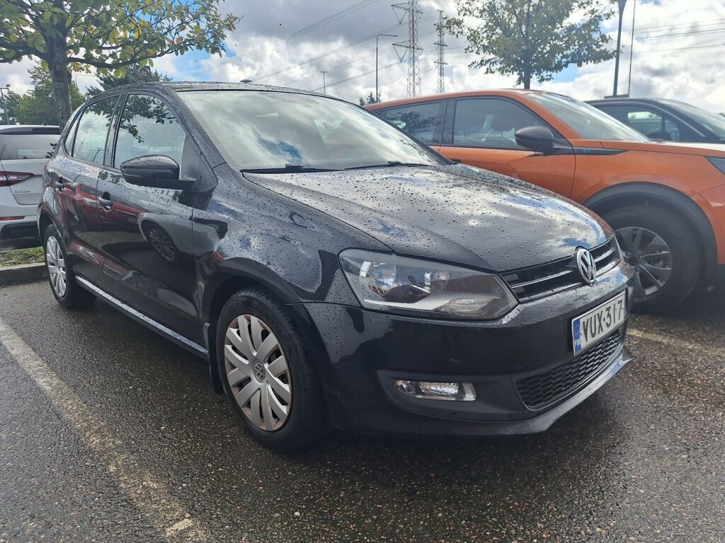 Volkswagen Polo 2012 Musta