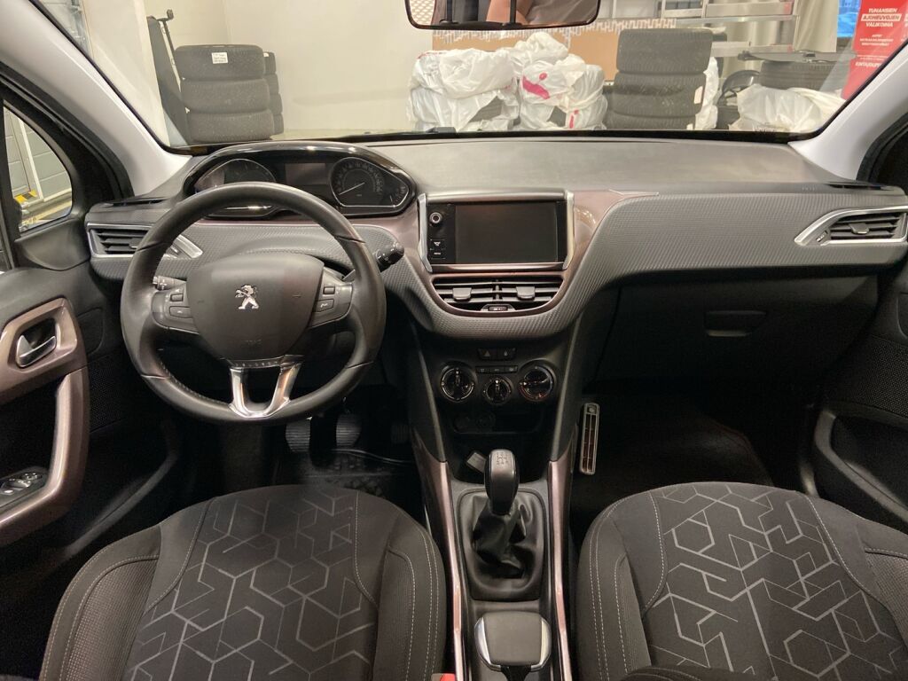 Peugeot 2008 2014 Ruskea (beige)