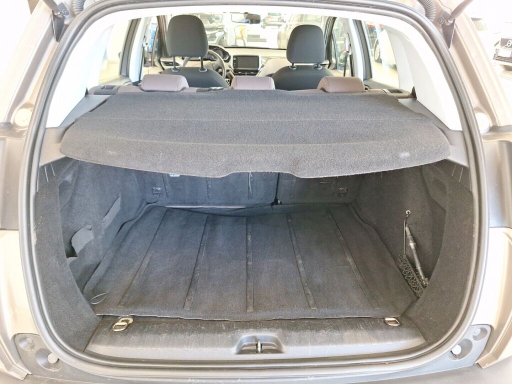 Peugeot 2008 2014 Harmaa