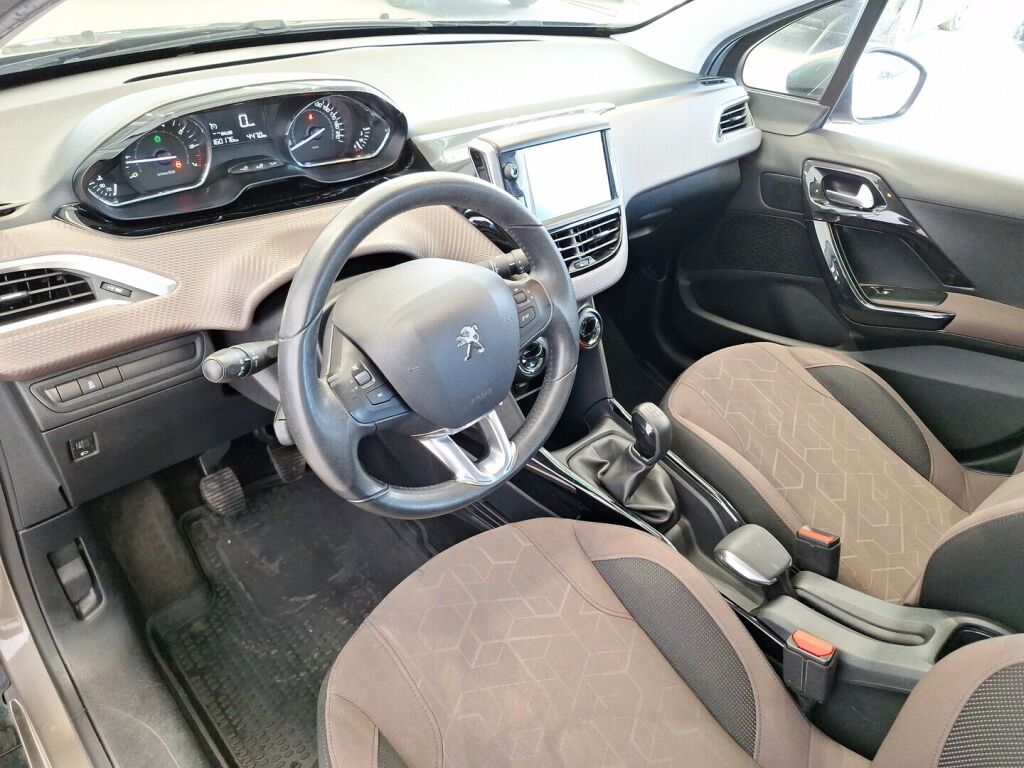 Peugeot 2008 2014 Harmaa