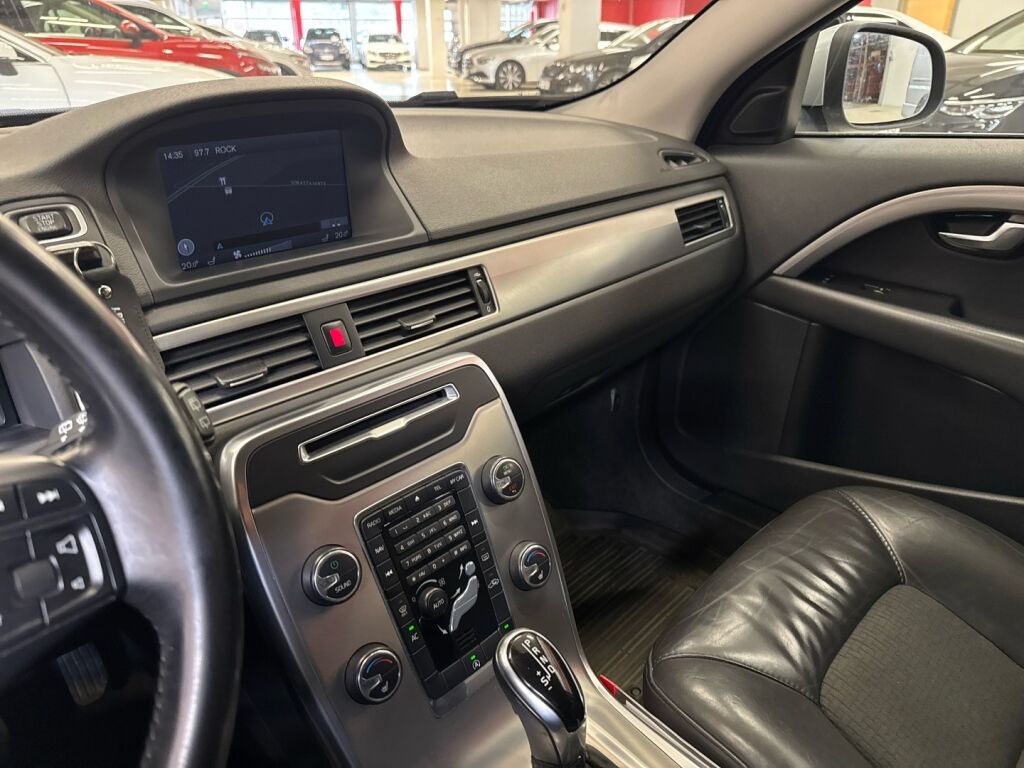 Volvo V70 2014 Harmaa