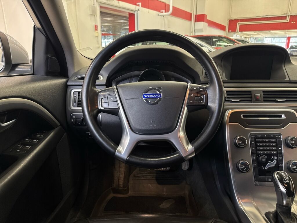 Volvo V70 2014 Harmaa