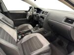 Volkswagen Jetta 2012 Valkoinen