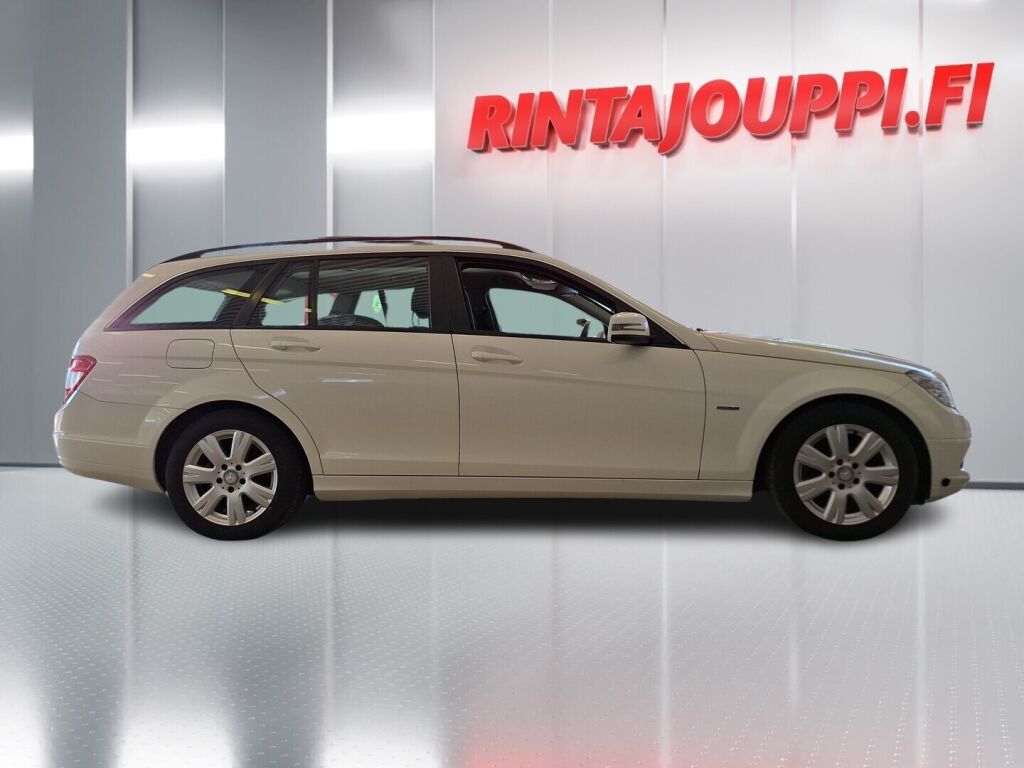 Mercedes-Benz C 2011 Valkoinen