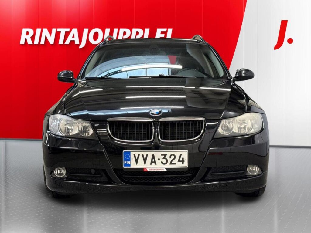 BMW 320 2008 Musta