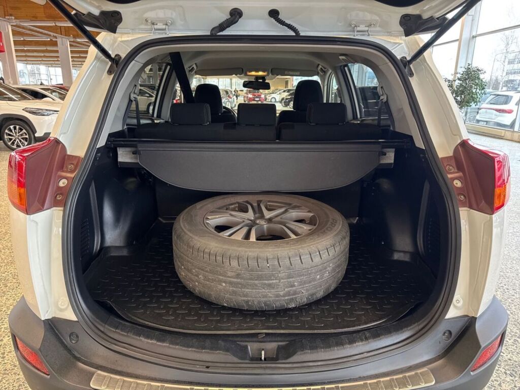 Toyota RAV4 2013 Valkoinen