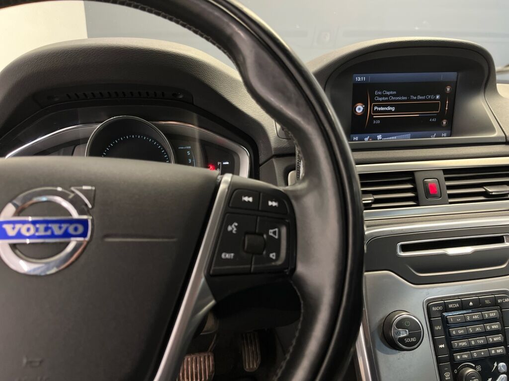 Volvo V70 2013 Valkoinen