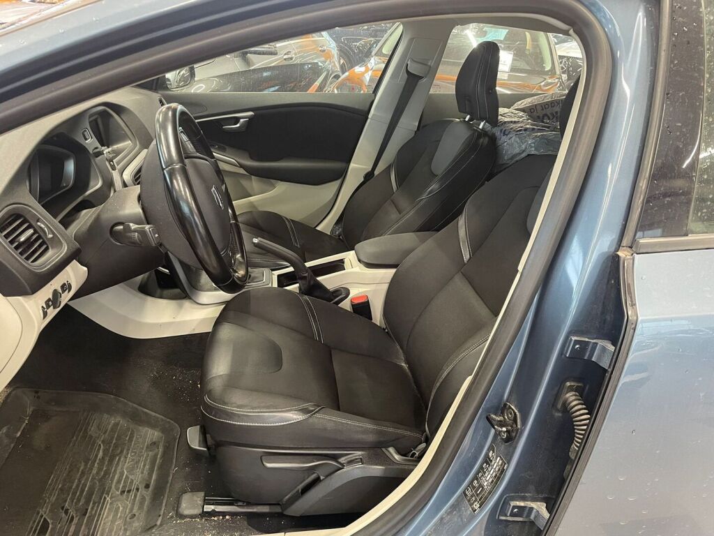 Volvo V40 2013 Sininen