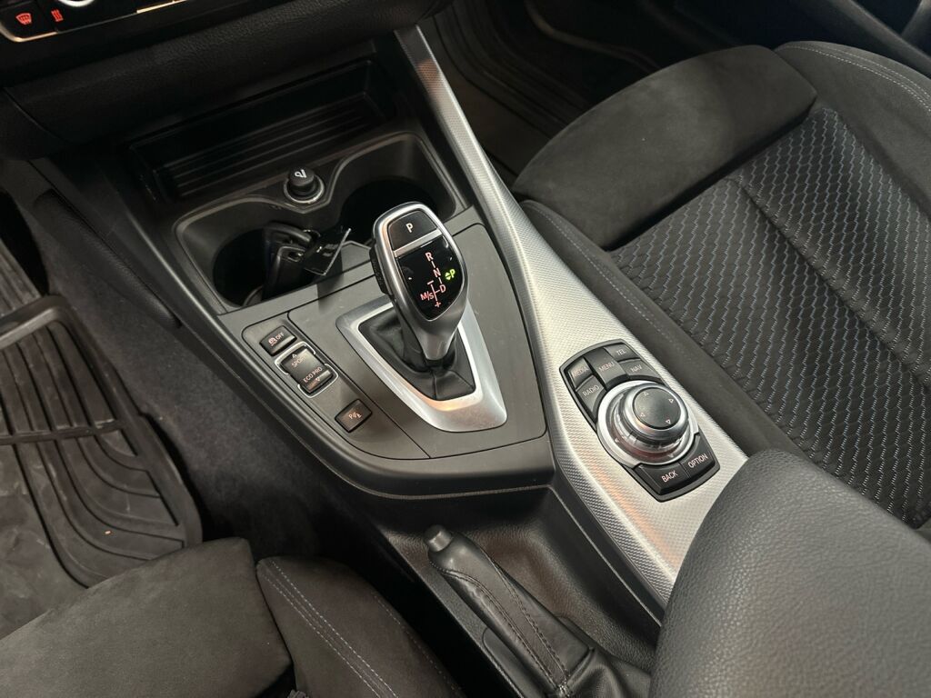 BMW M135I 2013 Oranssi