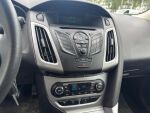 Ford Focus 2013 Punainen