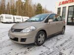 Nissan Tiida 2010 Hopea