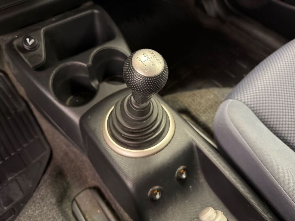 Honda Jazz 2005 Punainen