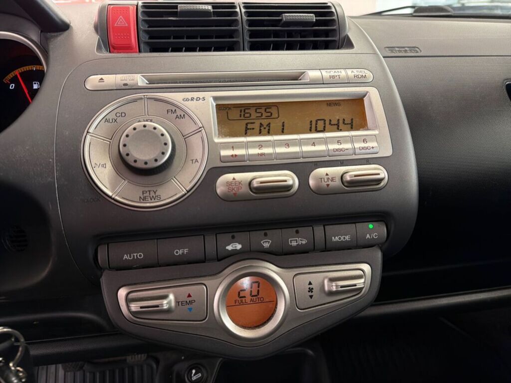 Honda Jazz 2005 Punainen