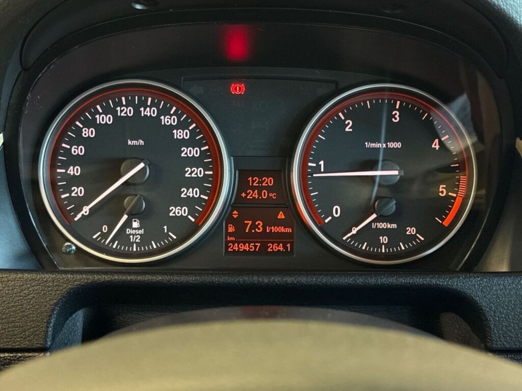 BMW X1 2010 Musta